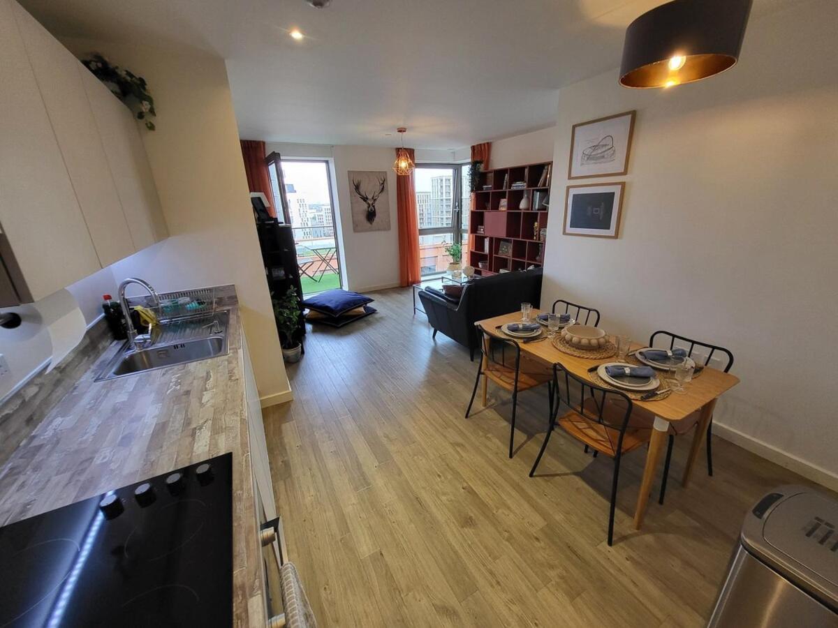 Wembley Stadium 2 Bedroom - 1 Minute Walk *